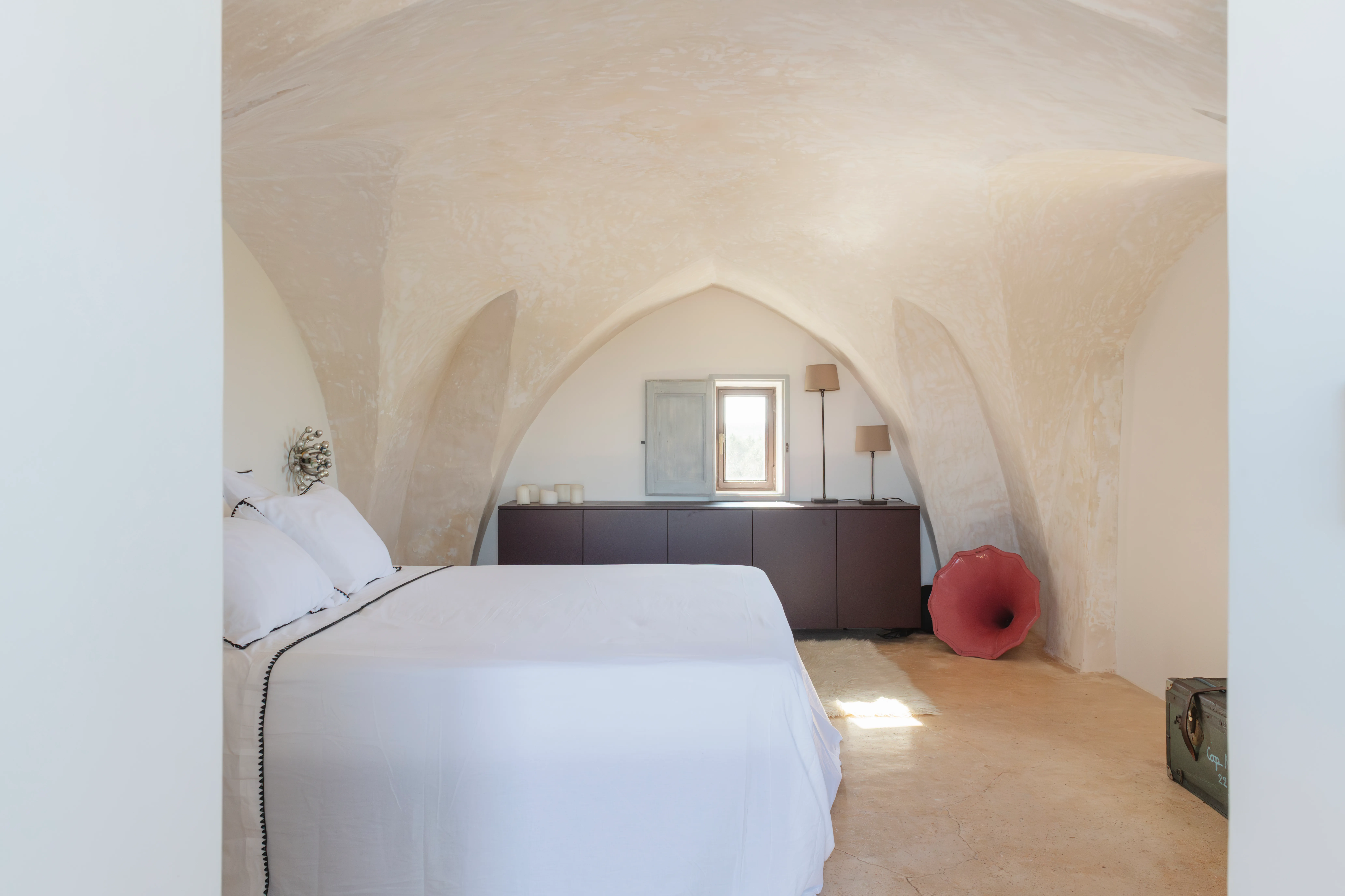 Alcova, camera al piano superiore con volta e terrazza privata